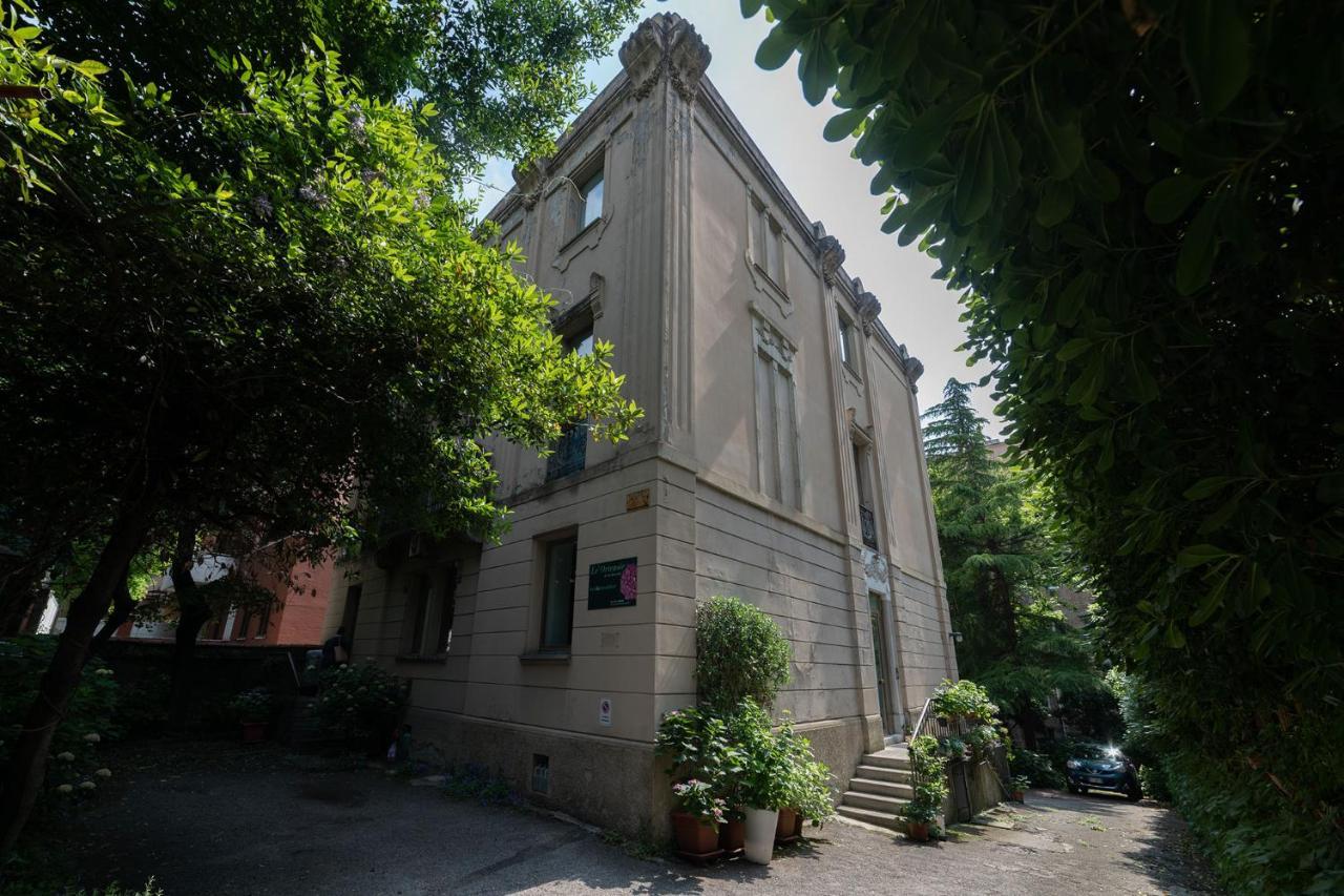 Le Ortensie Di Via Rossetti Acomodação com café da manhã Trieste Exterior foto